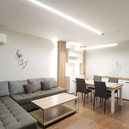 Diana Apartment Ruse Ngoại thất bức ảnh